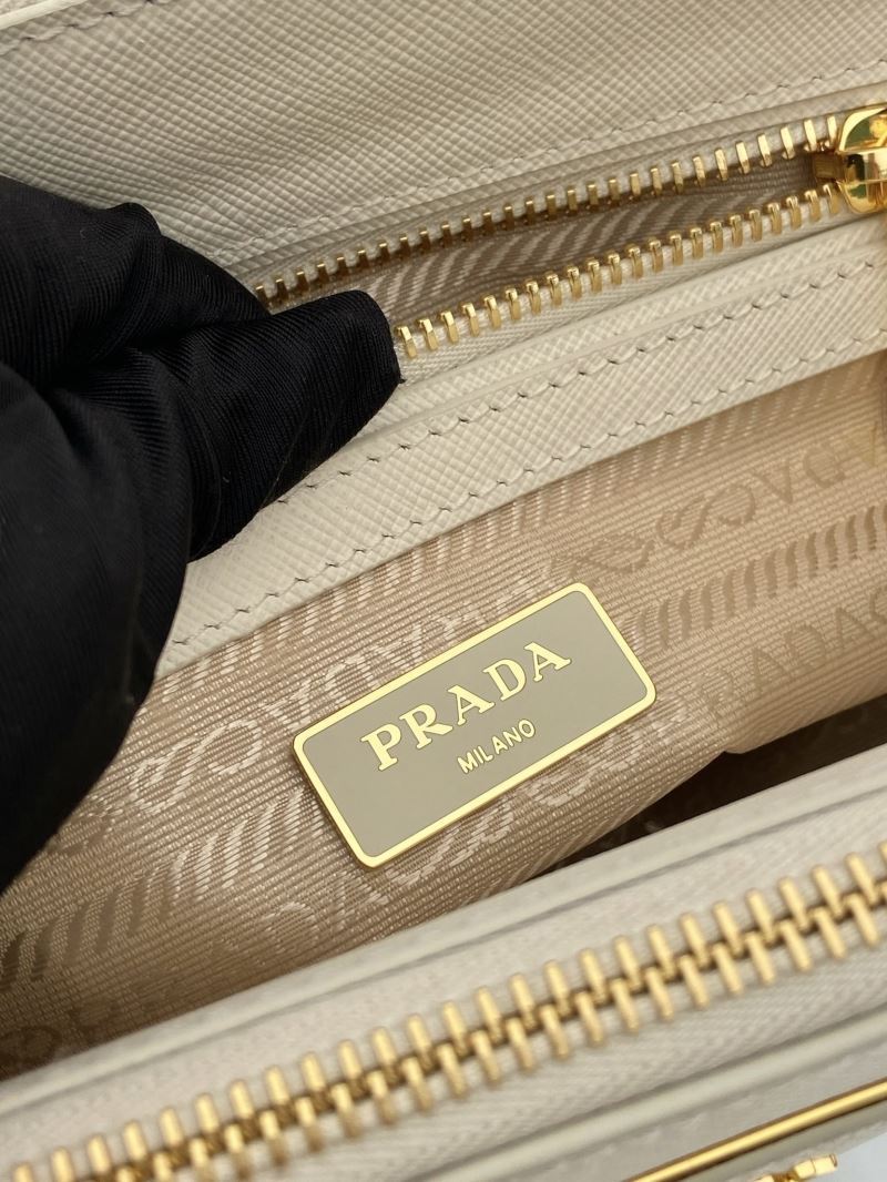 Pra*a top handle bags